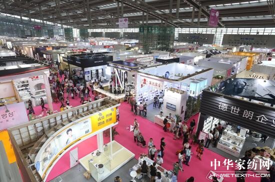 2017�＾���ڶYƷչ�A�M��Ļ�x�����m(x��)�~�������