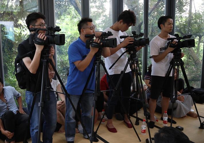 ����Ȼ���ؾ�����������һ�����ӵİl����