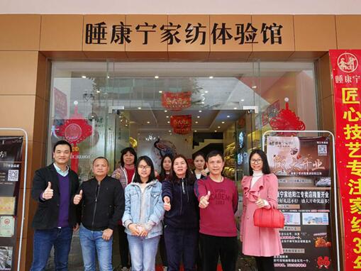 ˯�����Ҽ�¡���M(j��n)�vꖽ��У���(ch��ng)��𱬣�