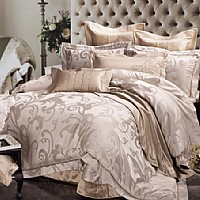 ���\����