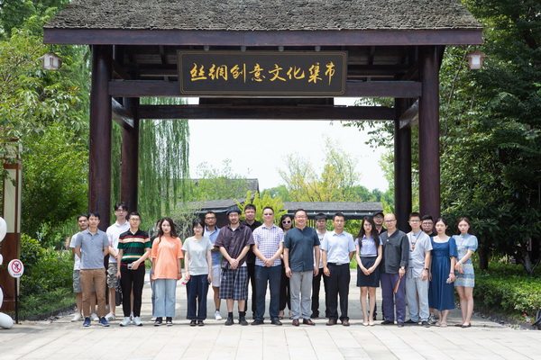 ��������r�����h�r��δ���lչ�����}Փ���ں��ݽz�IС��e��