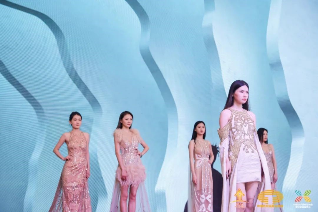 䁾͌�����֮·�����F���|���lչ--2022�Ї���������朴������ͨ¡���e��