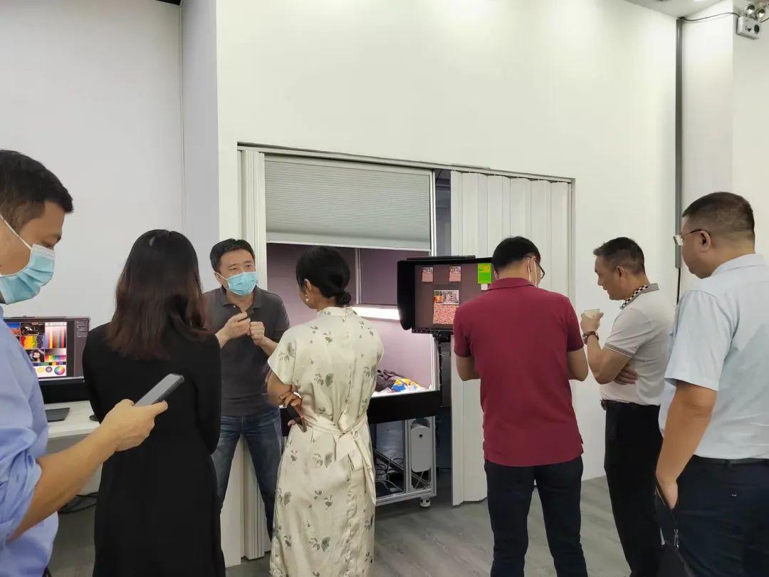 ��ʼ���Ʒ��(sh��)�aӡˇչʾ���ĳɹ���Ļ���F(xi��n)��(ch��ng)�l(f��)������ذ���Ʒ